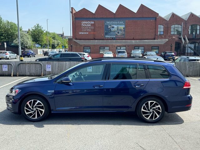Volkswagen Golf Estate VN19YFY Blue #6