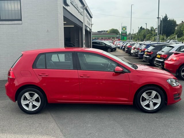Volkswagen Golf Hatchback Red #2