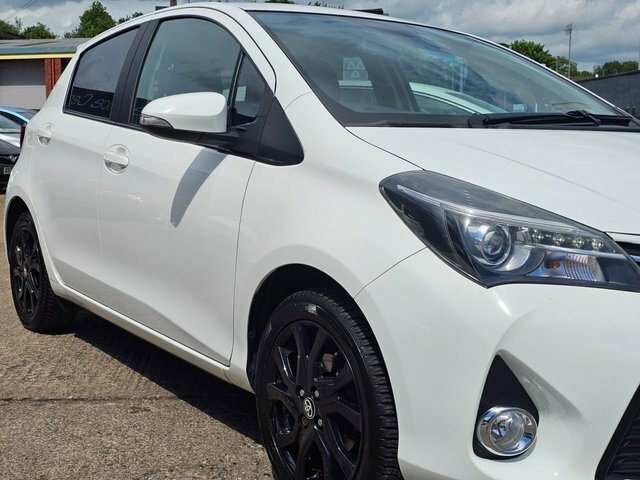 Toyota Yaris Hatchback YX15NHK White #3