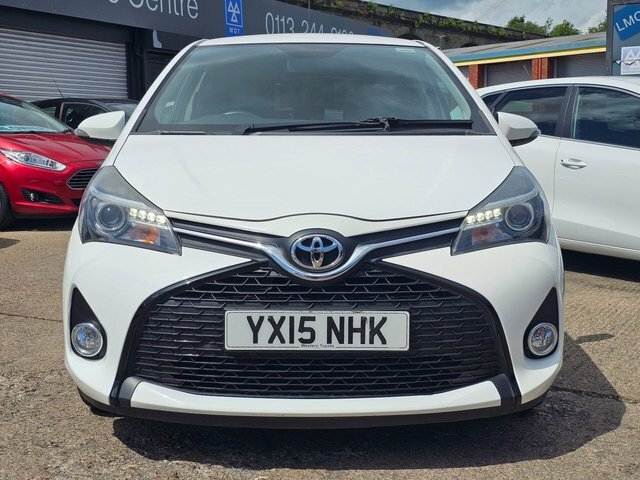 Toyota Yaris Hatchback YX15NHK White #3