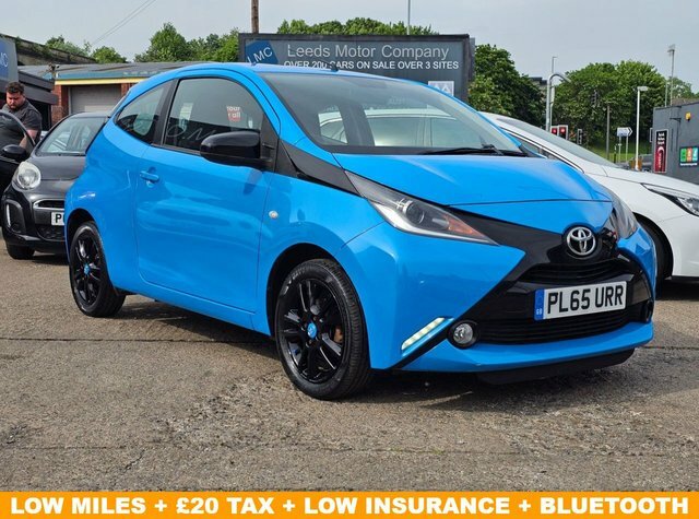 Toyota Aygo Hatchback Blue