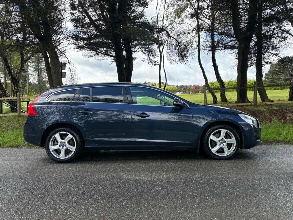 Volvo V60 2.4 D5 Se Lux Euro 5 Ss AF12SMV Blue #4