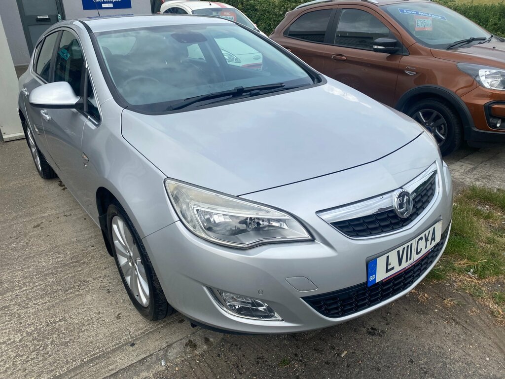 Vauxhall Astra 1.6 16V Elite Hatchback Euro 5 Silver