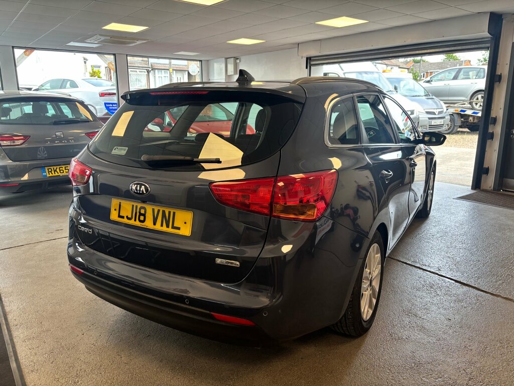 Kia Ceed 1.6 Crdi 2 Sportswagon Dct Euro 6 Ss LJ18VNL Blue #3