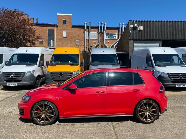 Volkswagen Golf 2.0 Tsi Bluemotion Gti HG65AMO Red #3