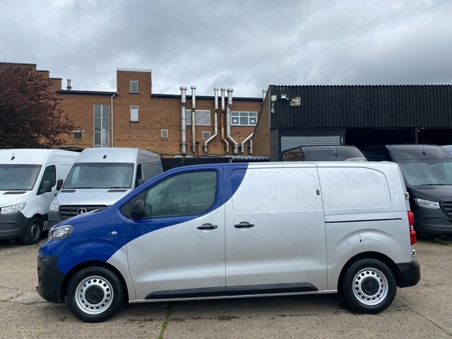 Peugeot Expert 1.5 Blue Hdi Professional NV70GJU White #2