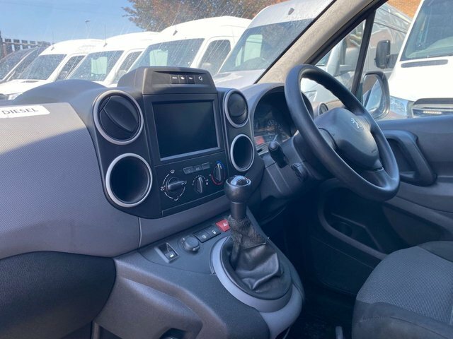 Peugeot Partner 1.6 Blue Hdi Professional NV68AOJ White #5