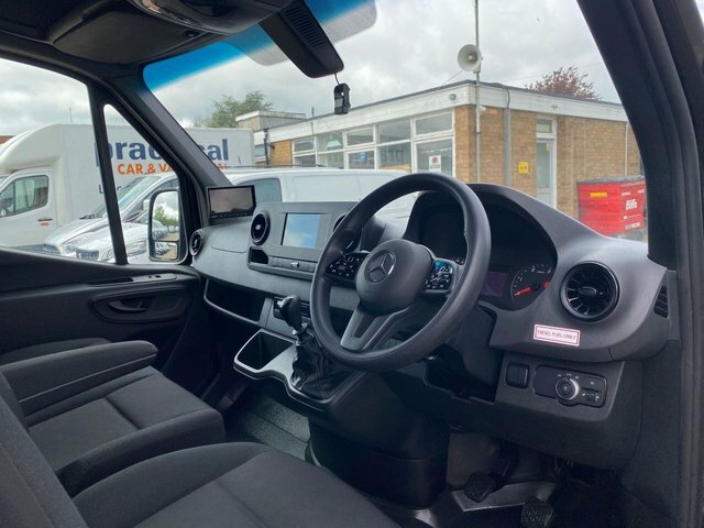 Mercedes-Benz Sprinter 2.0 315 Cdi L2 KM24WLX Black #4