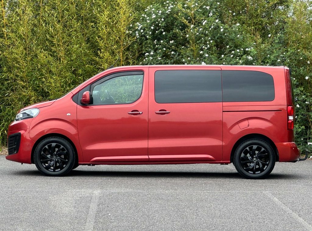 Citroen SpaceTourer 2L Flair M GL19VMW Orange #4