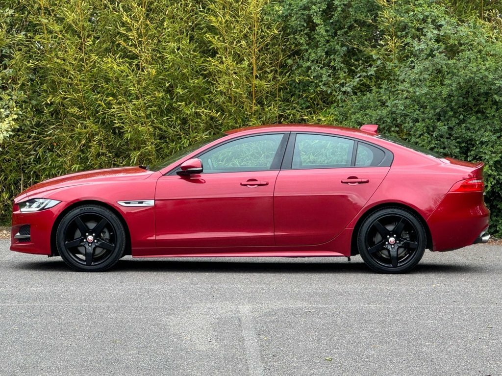 Jaguar XE 2L R-sport OU67WXB Red #4