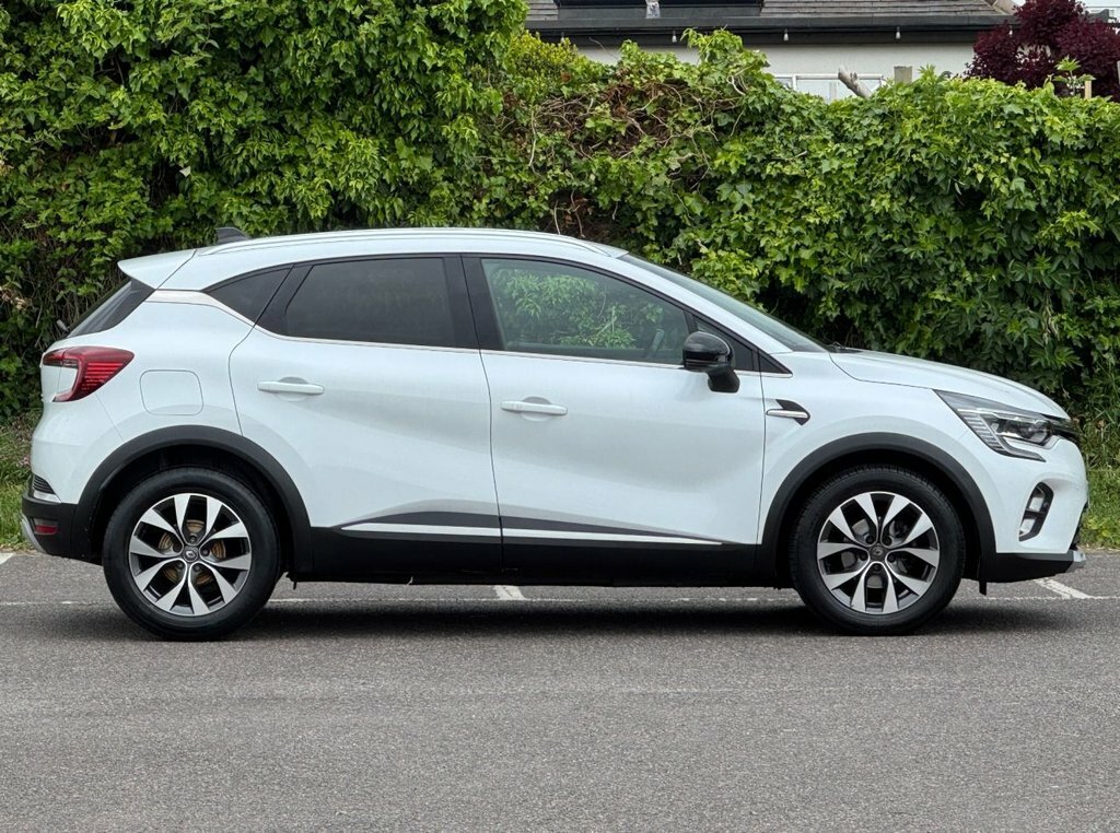 Renault Captur 1.3L S Edition VN70ESF White #3