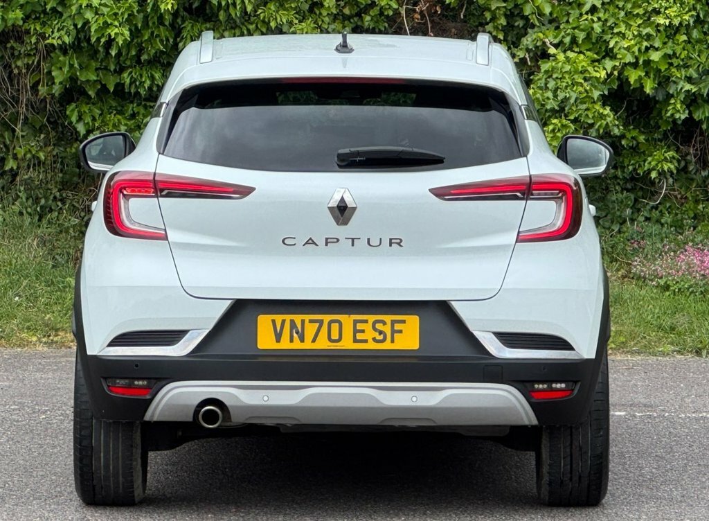 Renault Captur 1.3L S Edition VN70ESF White #6