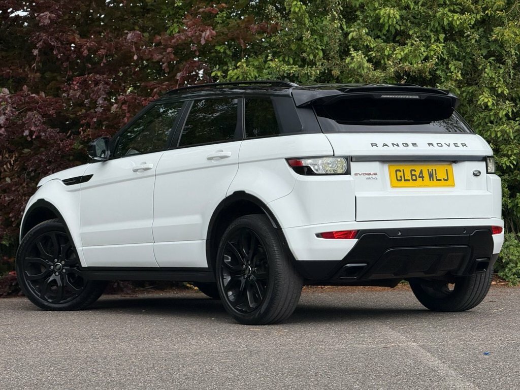 Land Rover Range Rover Evoque 2.2L Dynamic GL64WLJ White #2