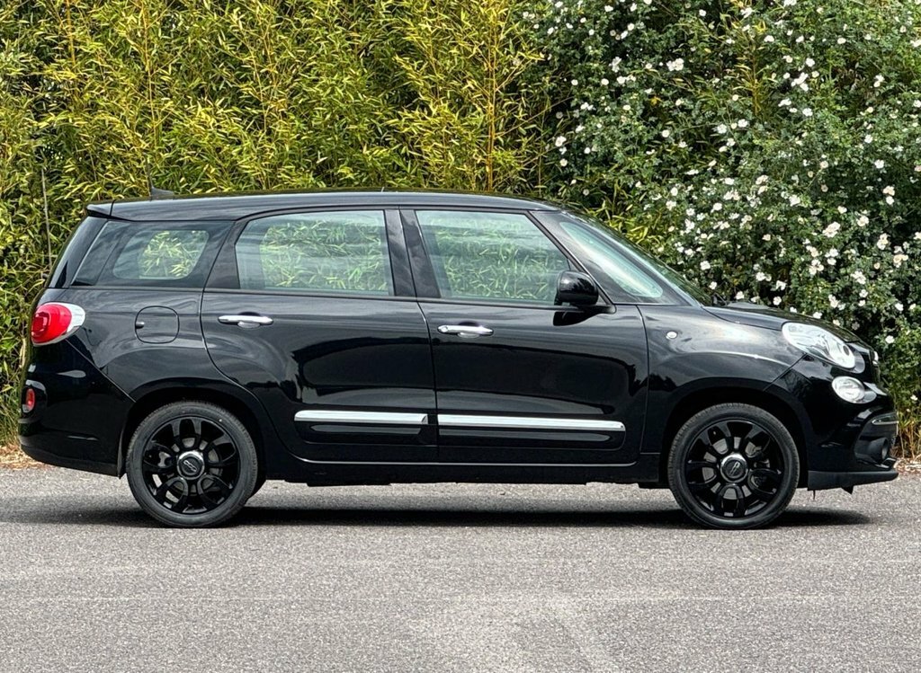 Fiat 500L Mpw Mpw 1.6 Multijet Pop Star 120 Bhp Black #3