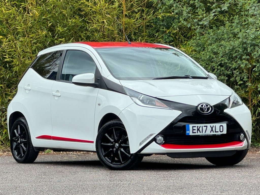 Toyota Aygo 1L X-press White