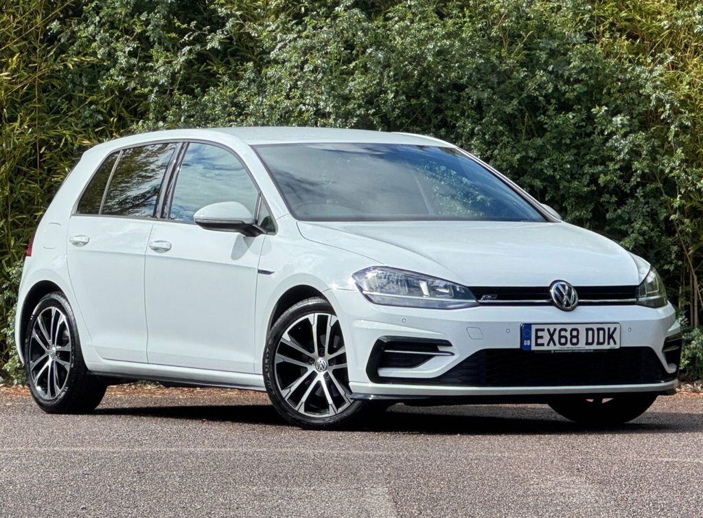 Volkswagen Golf 2L R-line White
