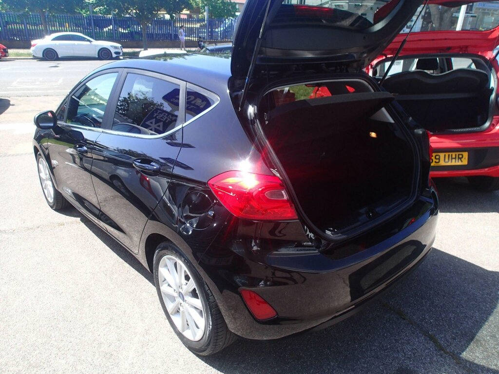 Ford Fiesta 1.0T Ecoboost Titanium Euro 6 Ss YE68FUW Black #5