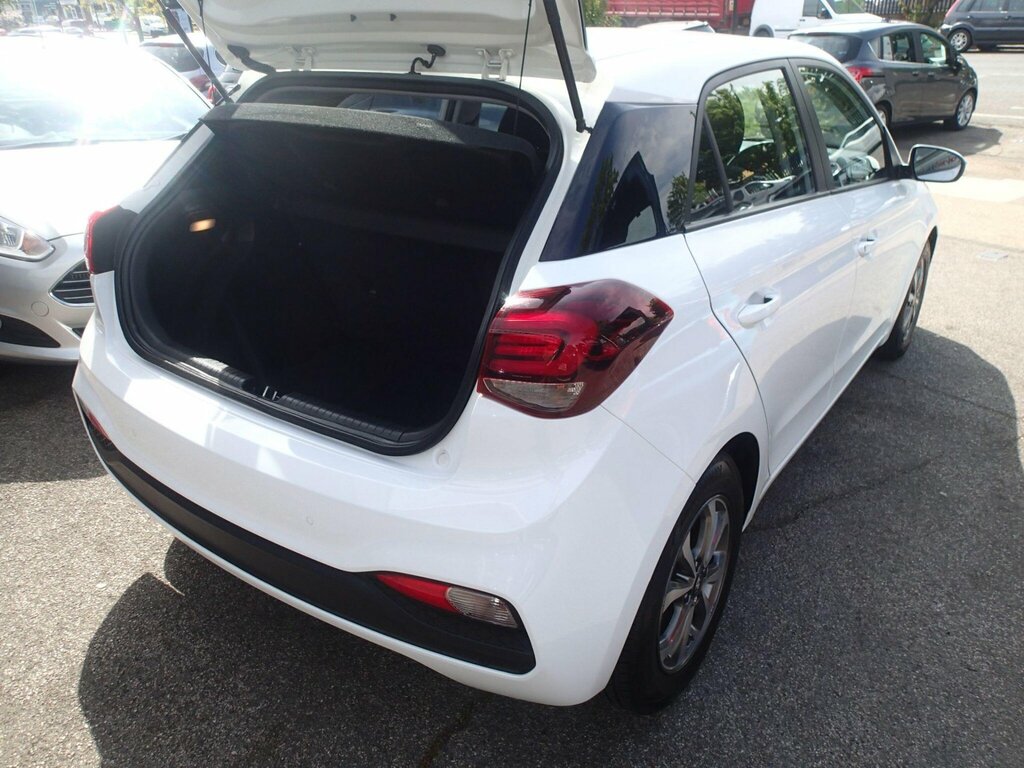 Hyundai I20 1.2 Se Launch Edition Euro 6 Ss YH69VVL White #5