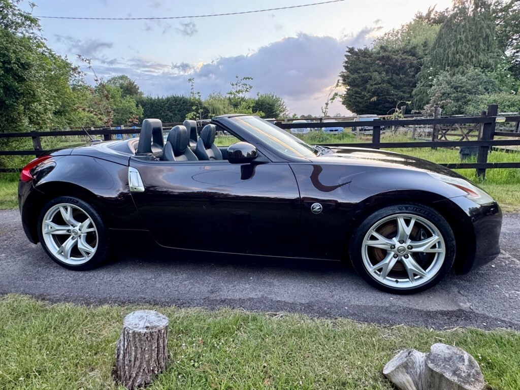 Nissan 370Z 3.7 L 370 Z 3.7 V6 Gt Black #3