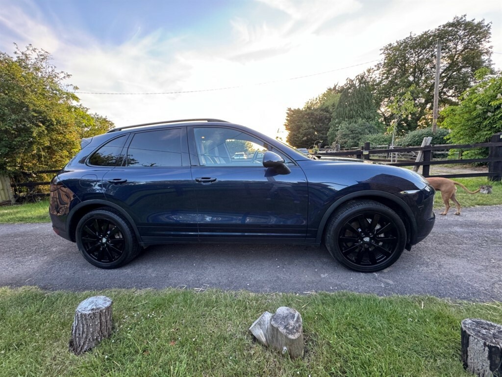 Porsche Cayenne 3.0 L S Hybrid Tiptronic S Blue #3