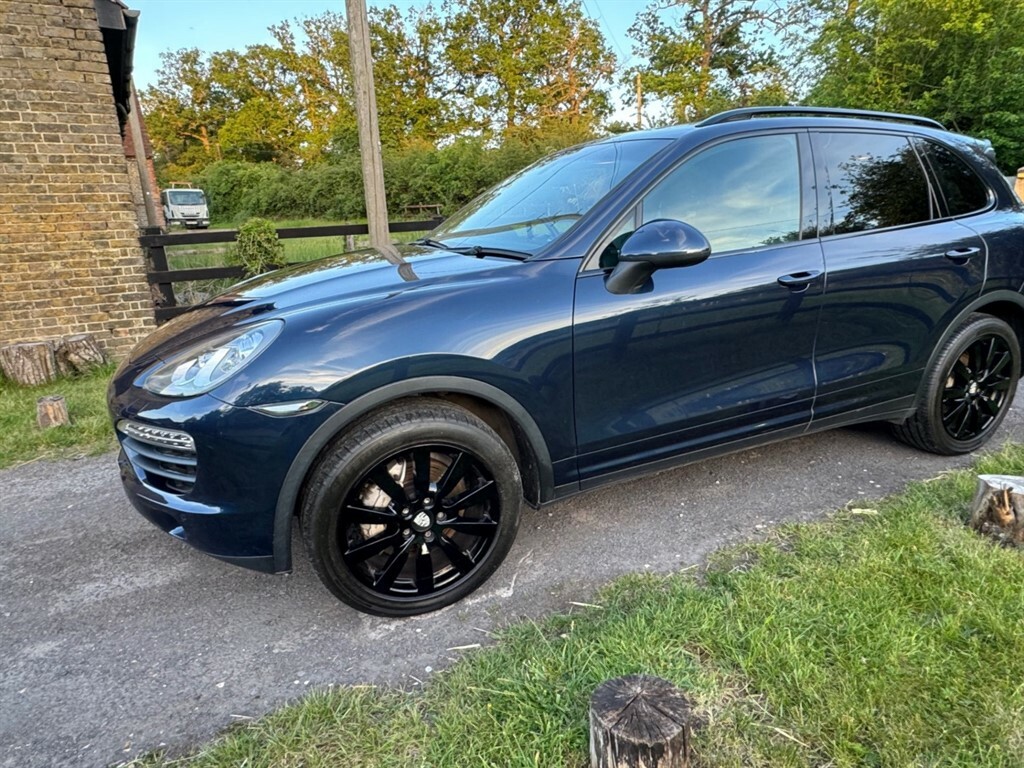 Porsche Cayenne 3.0 L S Hybrid Tiptronic S Blue #2