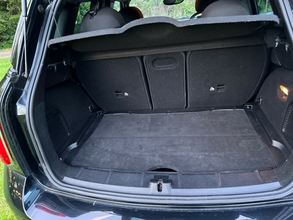 Mini Countryman 1.6 L Cooper D All4 Black #6