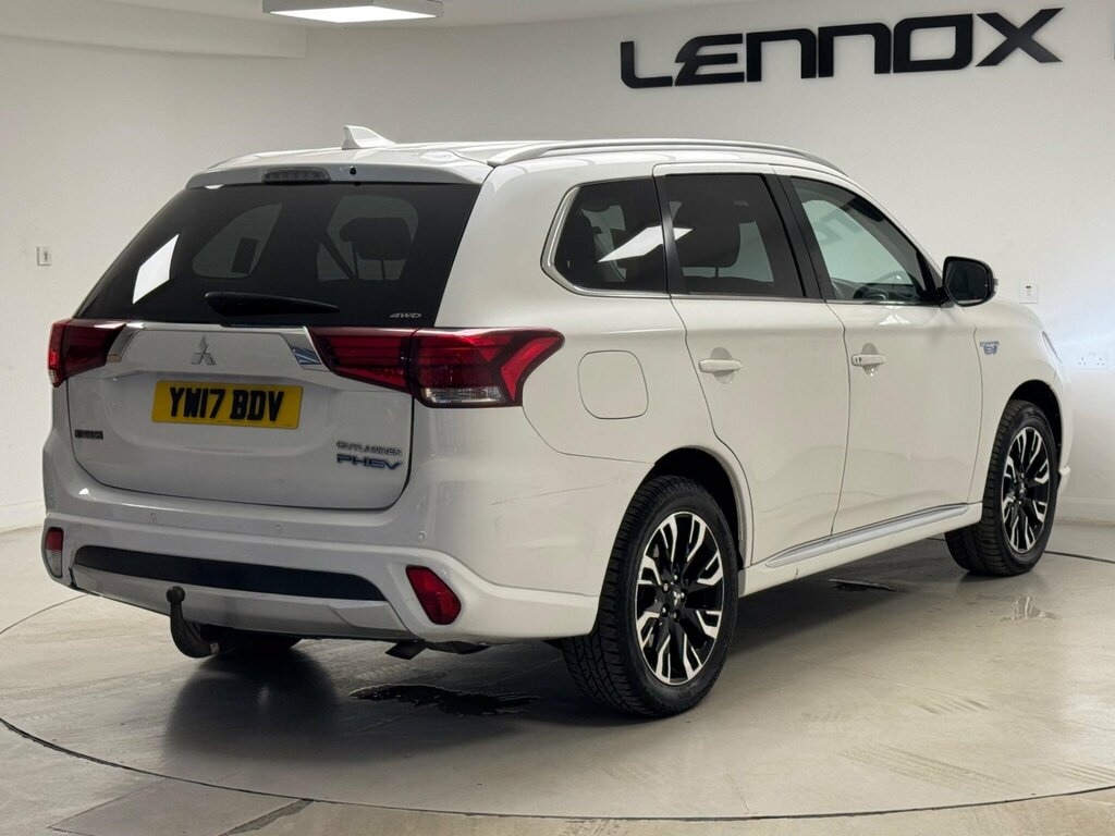 Mitsubishi Outlander 2.0H 12Kwh Kotu Cvt 4Wd Euro 6 Ss YW17BDV White #6