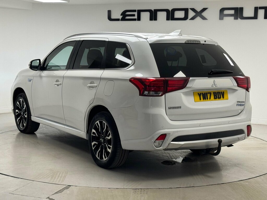 Mitsubishi Outlander 2.0H 12Kwh Kotu Cvt 4Wd Euro 6 Ss YW17BDV White #3