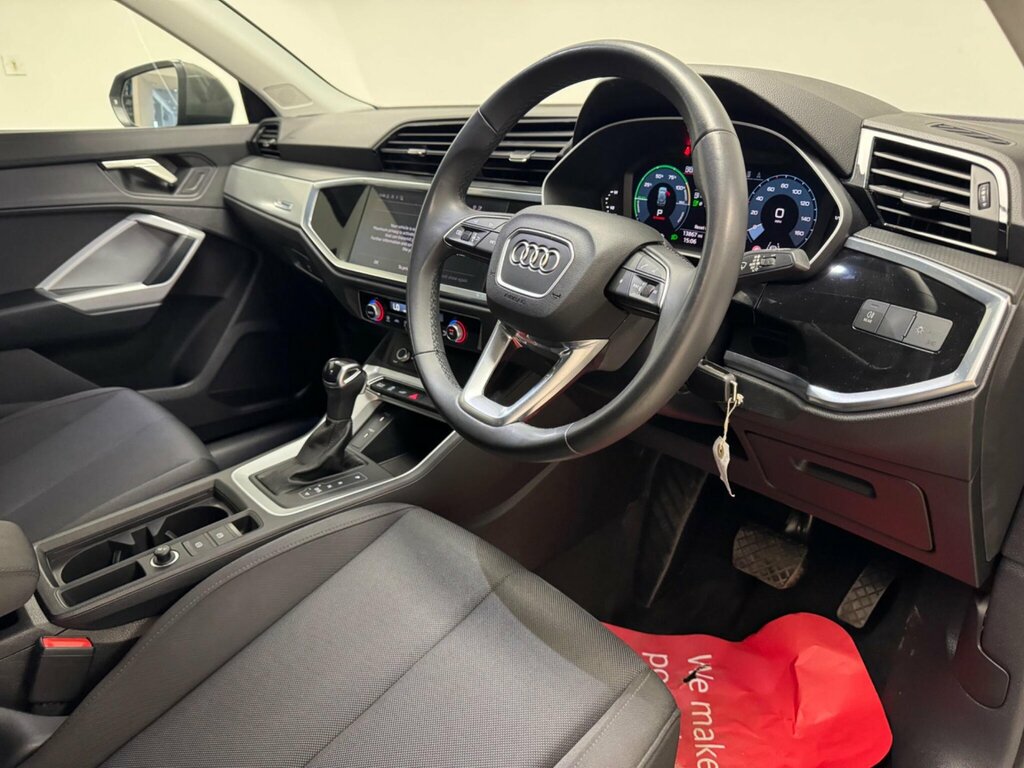 Audi Q3 1.4 Tfsie 45 Technik S Tronic Euro 6 Ss 13K NJ72HDO Grey #5