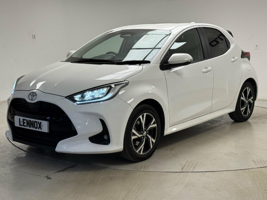 Toyota Yaris 1.5 Vvt-h Design E-cvt Euro 6 Ss NU24SWK White #2