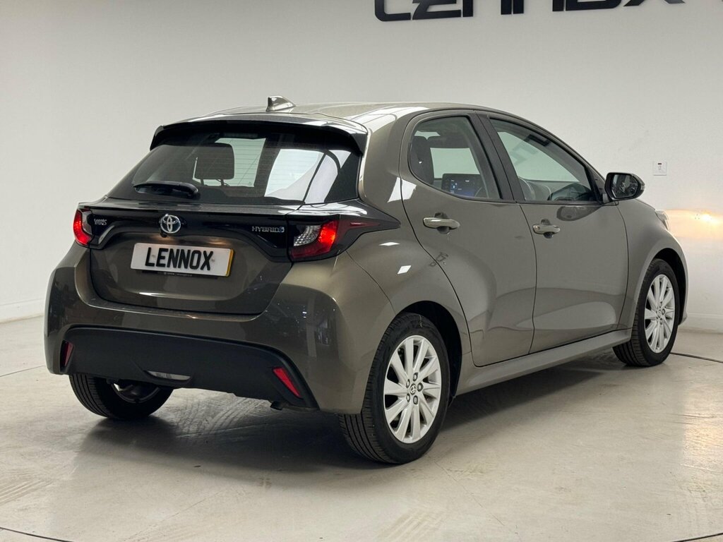 Toyota Yaris 1.5 Vvt-h Icon E-cvt Euro 6 Ss GJ71ZLN Brown #6