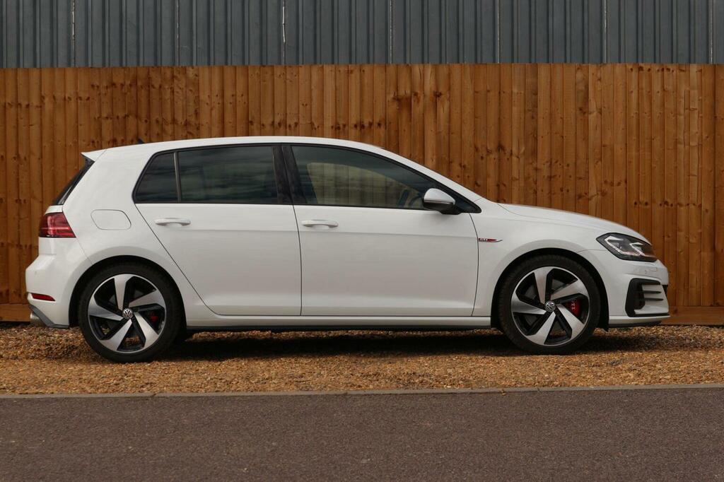 Volkswagen Golf Hatchback 2.0 Tsi Gti Performance Dsg Euro 6 Ss HD18FBE White #2