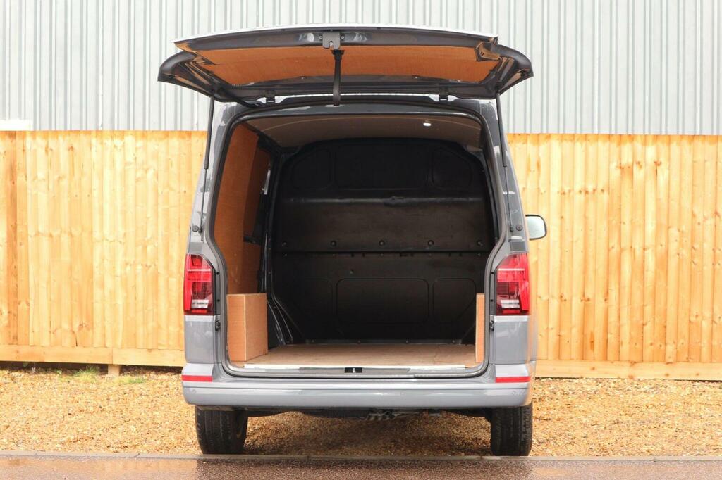 Volkswagen Transporter 2.0 Tdi T28 Highline Fwd Swb Euro 6 Ss DE74KJU Grey #5