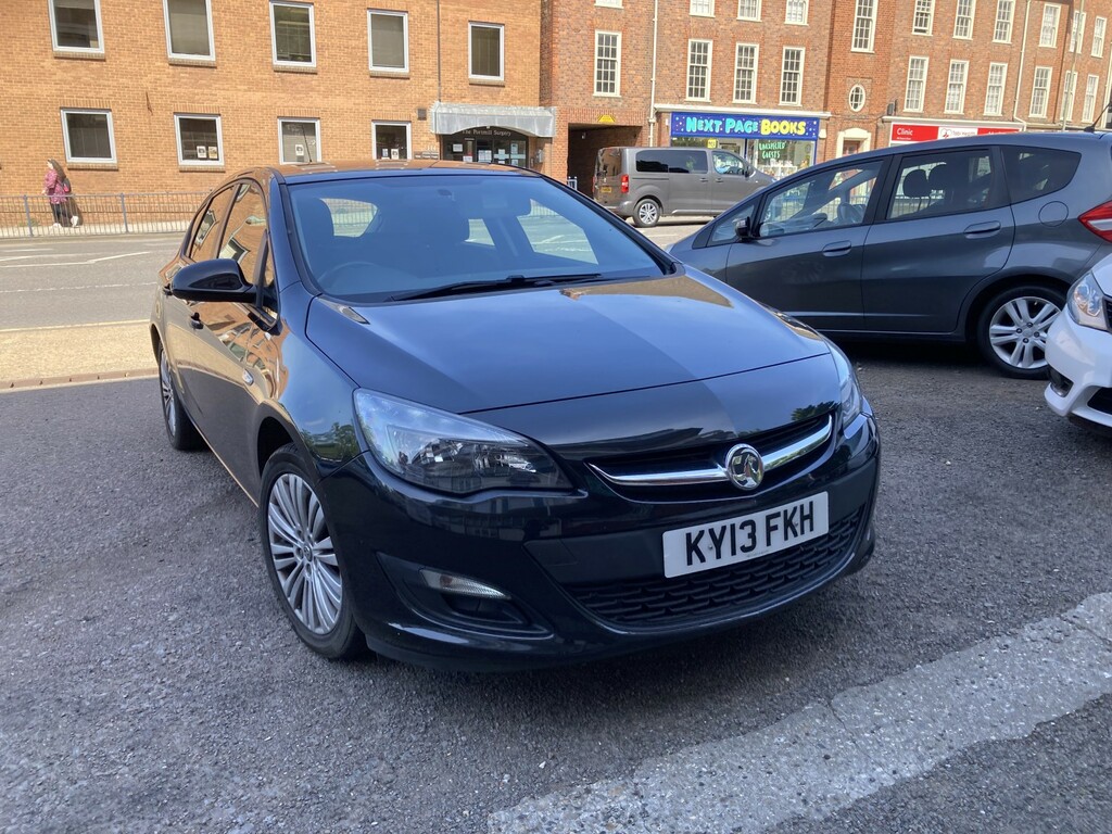 Vauxhall Astra 1.4 16V Energy Black