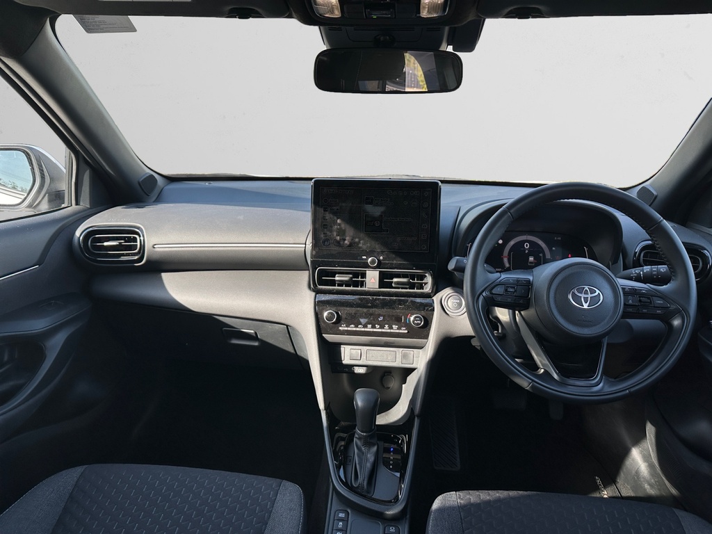 Toyota Yaris Cross 1.5 Hybrid Design Cvt HW75CJV White #6