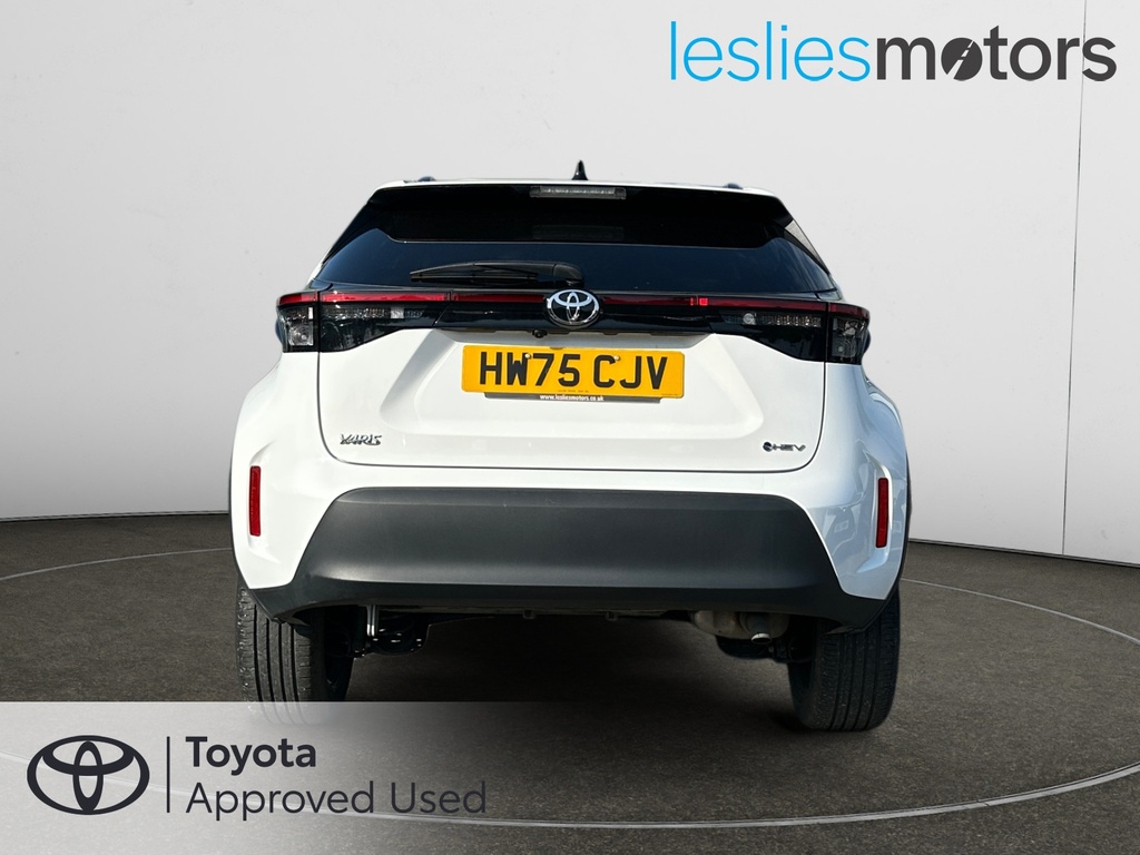 Toyota Yaris Cross 1.5 Hybrid Design Cvt HW75CJV White #3