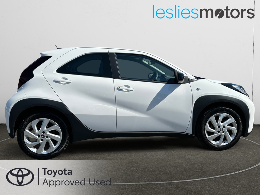Toyota Aygo X 1.0 Vvt-i Pure HW73LPJ White #4