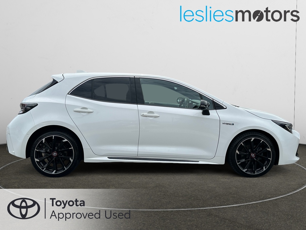 Toyota Corolla 1.8 Vvt-i Hybrid Gr Sport Cvt HW70NXD White #4