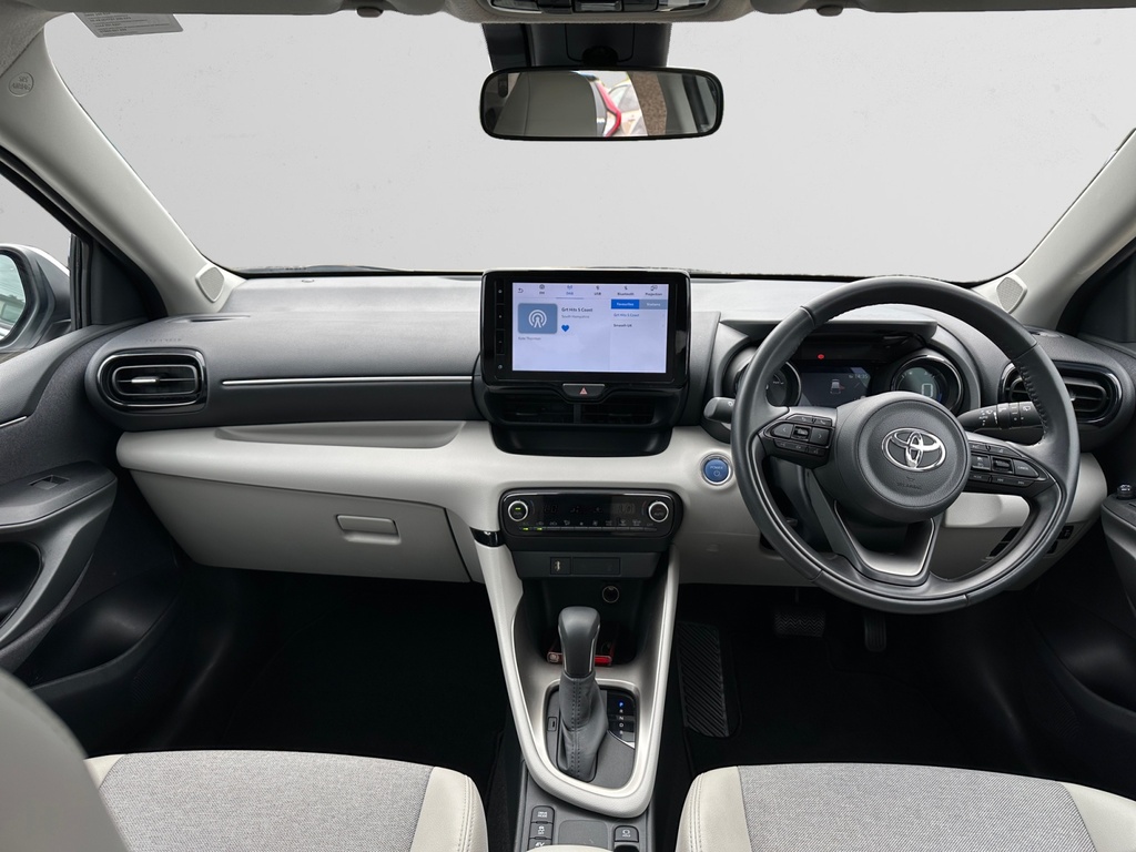 Toyota Yaris 1.5 Hybrid Excel Cvt HW73KYH White #6