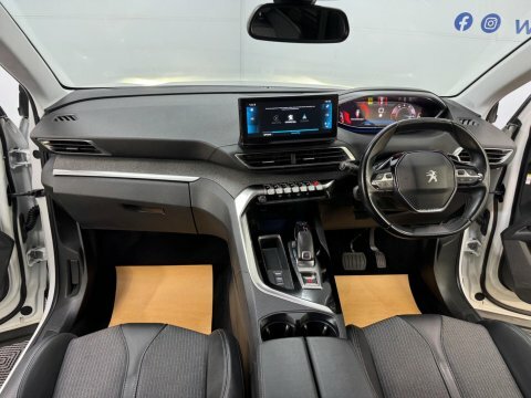 Peugeot 5008 1.2 Puretech Allure SJ71XEL White #4