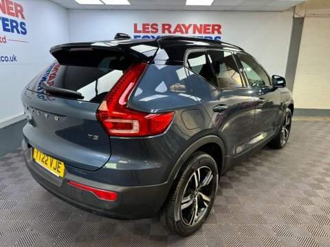Volvo XC40 1.5 T3 R-design YT22VJE Blue #3