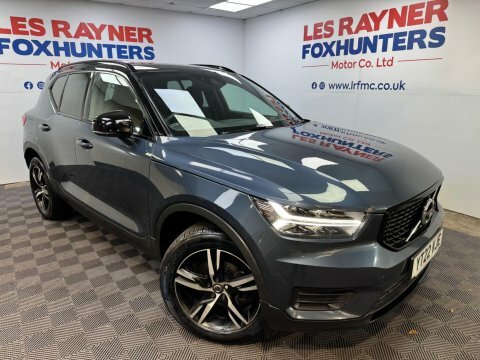 Volvo XC40 1.5 T3 R-design Blue