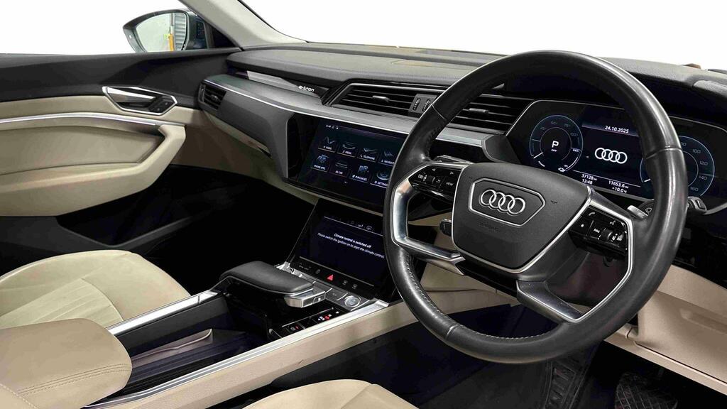 Audi E-tron 55 Quattro 95Kwh Blue #6