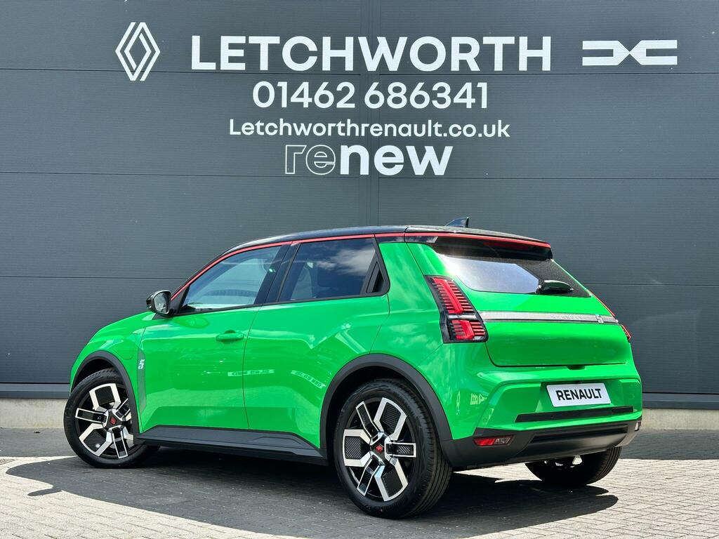 Renault 5 E-Tech Comfort Range 52Kwh Techno  Green #2