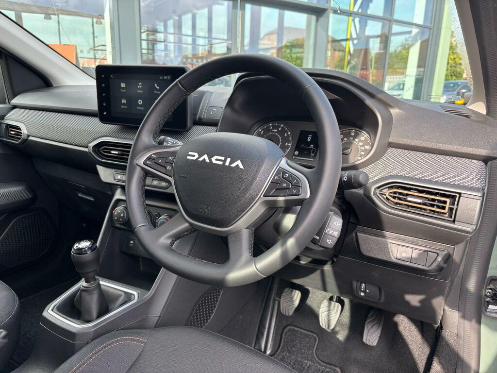 Dacia Sandero Stepway 1.0 Tce Expression Euro 6 Ss LL25EHR Green #5