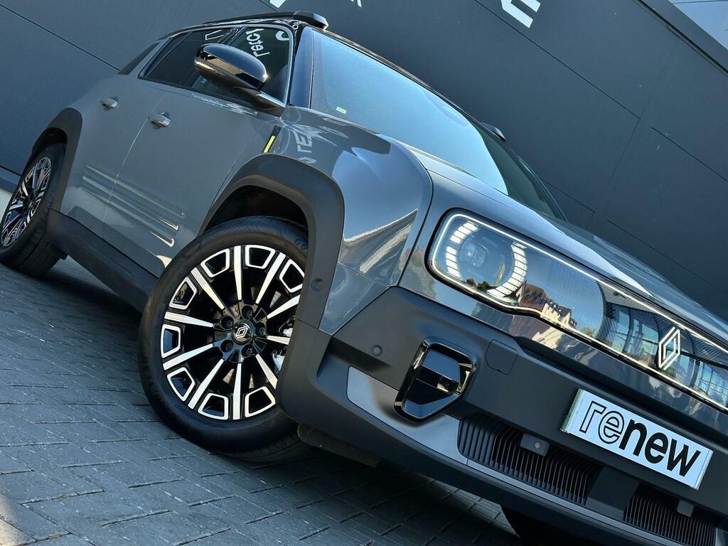 Renault 4 E-Tech Comfort Range 52Kwh Iconic HT25CNO Grey #2