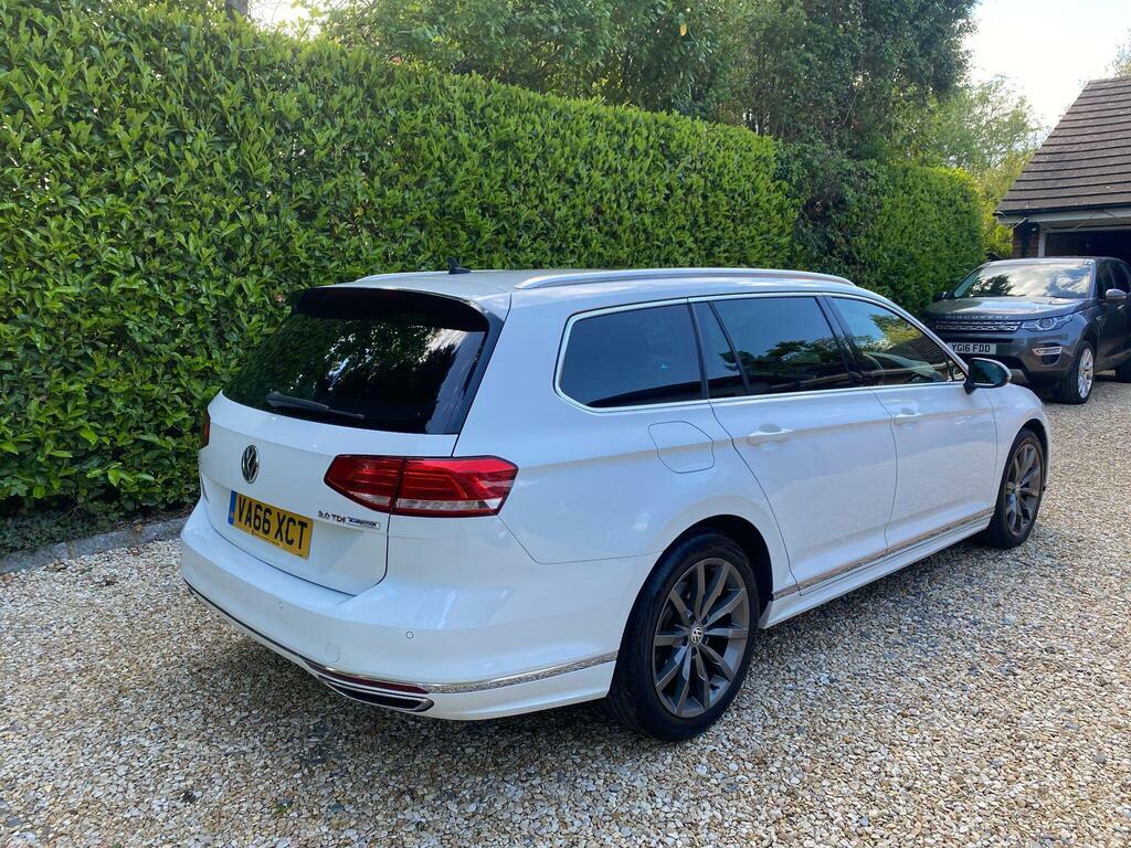 Volkswagen Passat 2.0 Tdi Bluemotion Tech R-line Euro 6 S S VA66XCT White #2