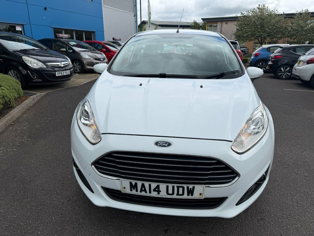 Ford Fiesta 1.25 Zetec Hatchback Euro 5 82 MA14UDW White #2
