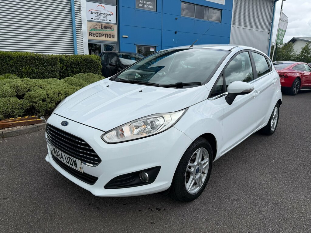 Ford Fiesta 1.25 Zetec Hatchback Euro 5 82 White
