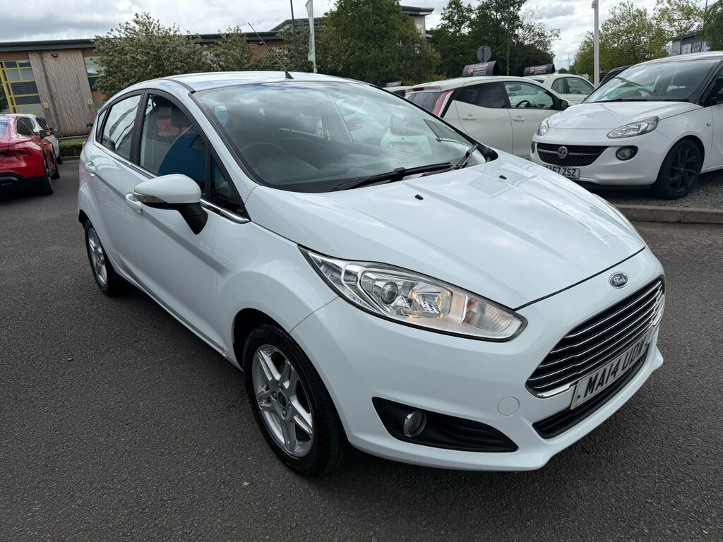 Ford Fiesta 1.25 Zetec Hatchback Euro 5 82 MA14UDW White #3